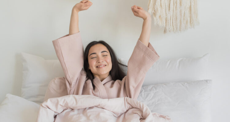 Ilustrasi bangun tidur (freepik)
